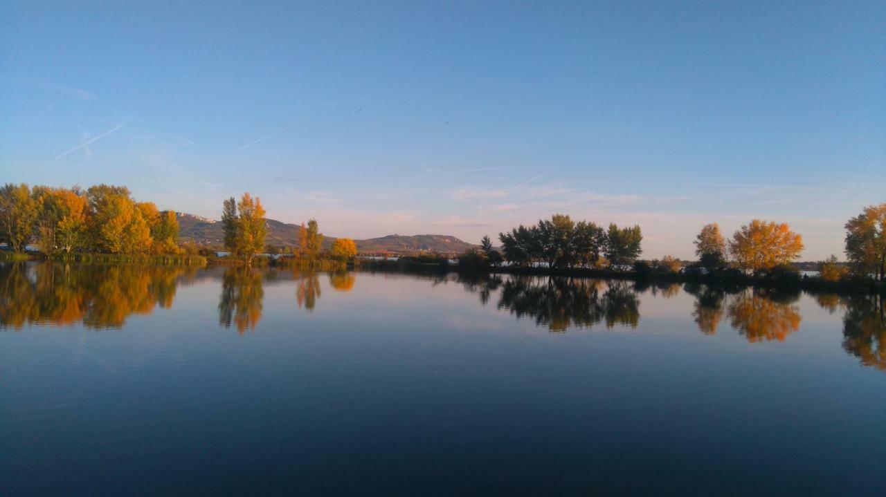 Penzion U Raka Pasohlávky Buitenkant foto