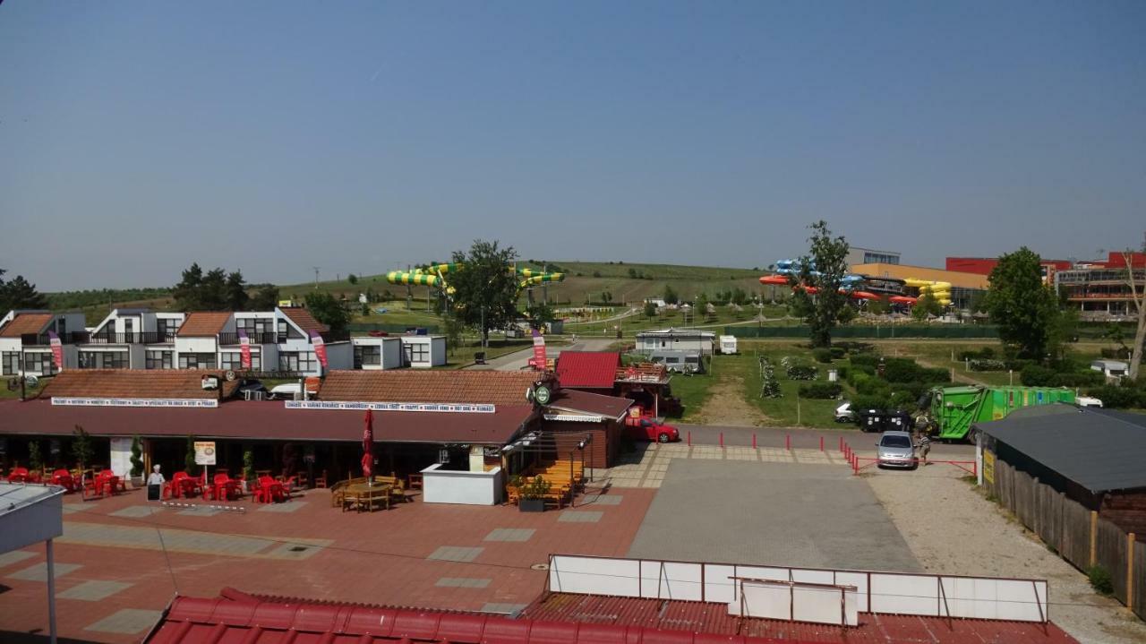 Penzion U Raka Pasohlávky Buitenkant foto