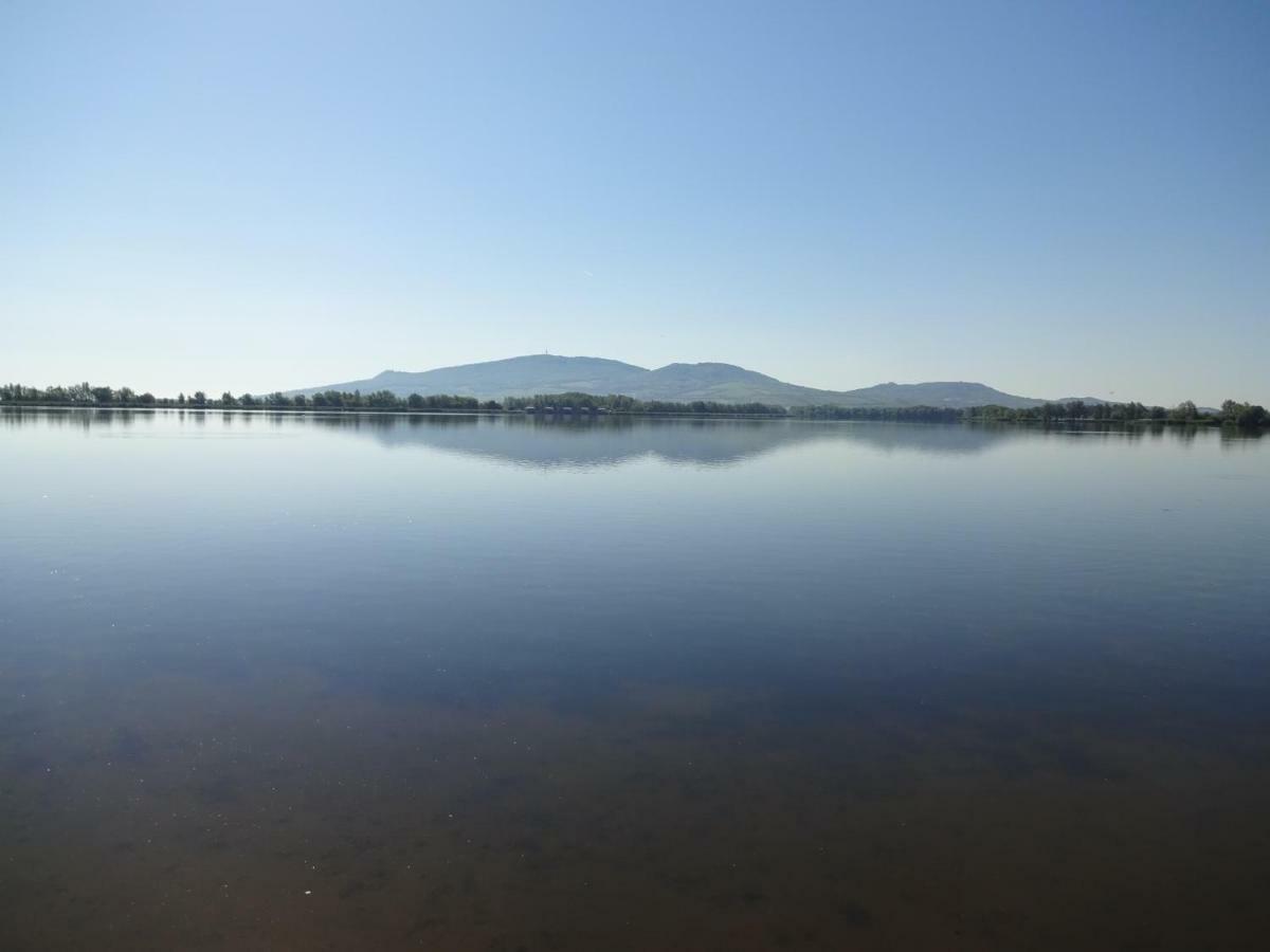 Penzion U Raka Pasohlávky Buitenkant foto